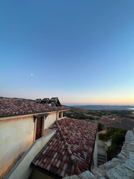 Casa Smeralda - Piscina E Vista Sul Mare! Trinità dʼAgultu Esterno foto