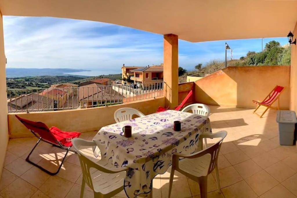 Casa Smeralda - Piscina E Vista Sul Mare! Trinità dʼAgultu Esterno foto